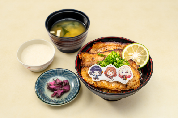 十王星南＆秦谷美鈴＆花海佑芽の秩父産かぼす香る豚味噌丼